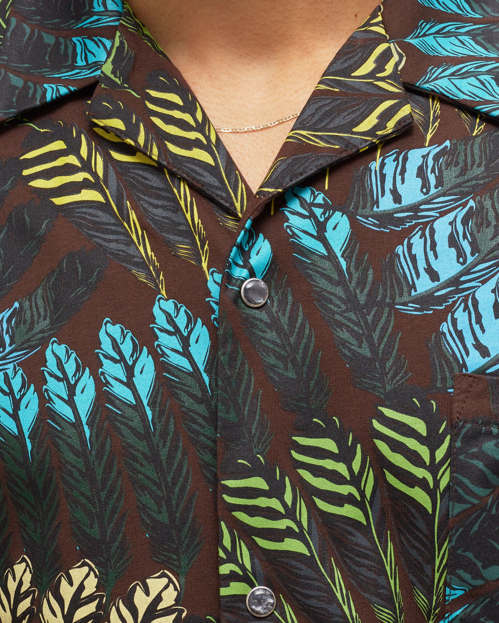 AOP FEATHERS HAWAII S/S SHIRT