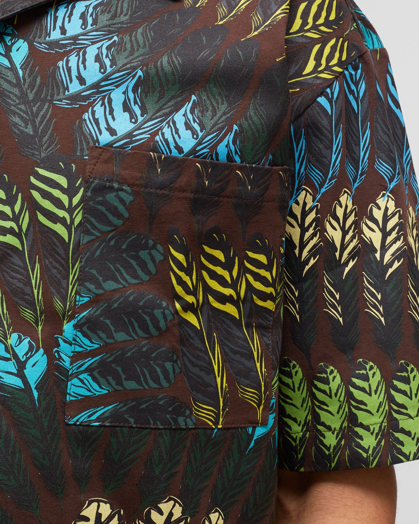 AOP FEATHERS HAWAII S/S SHIRT