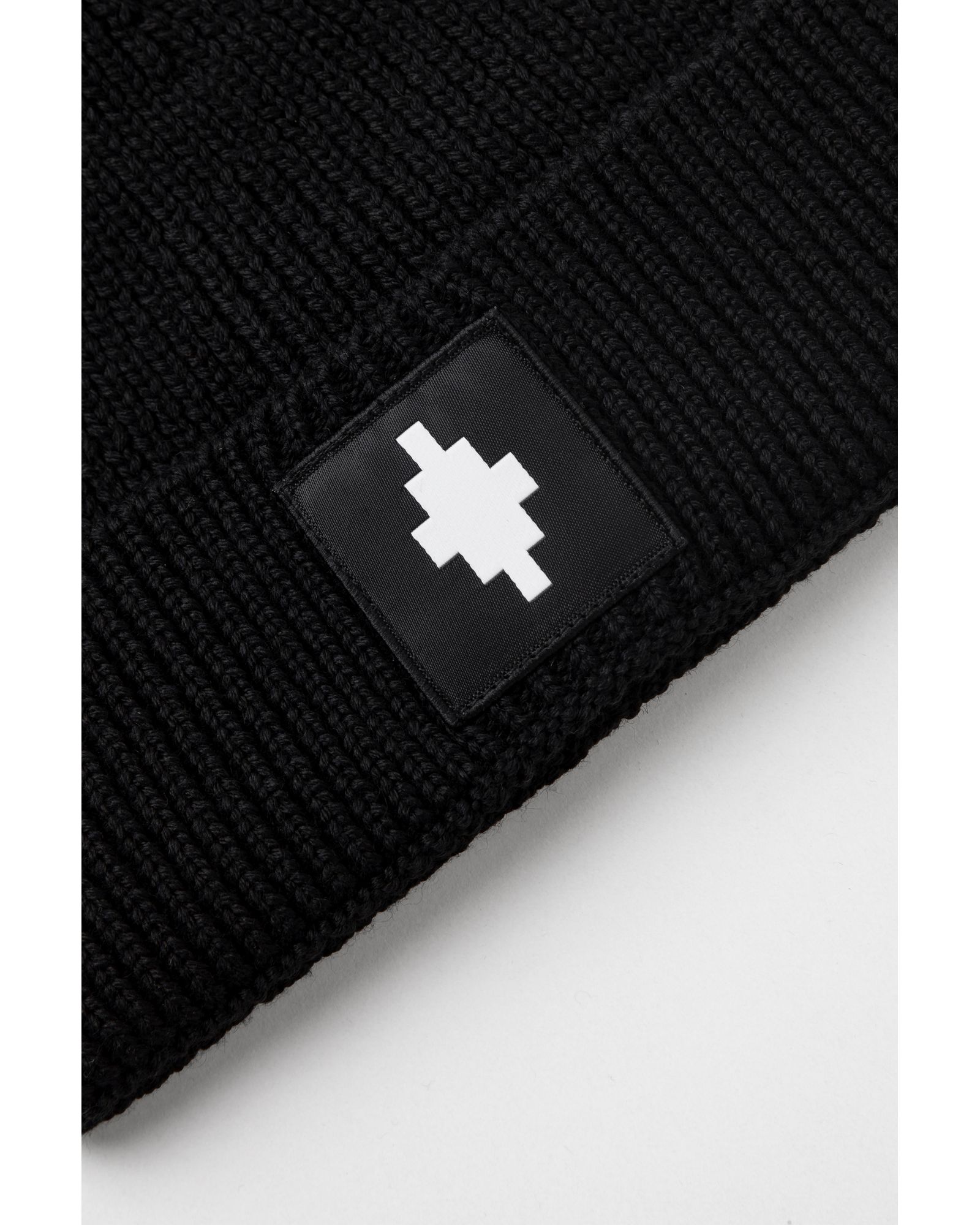 CROSS PATCH BEANIE