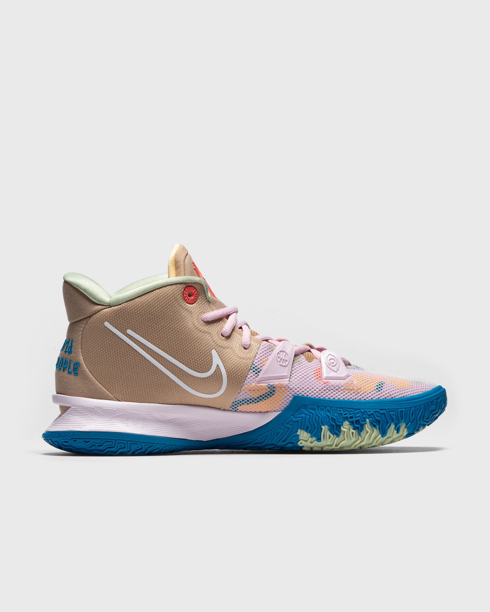 Kyrie 7