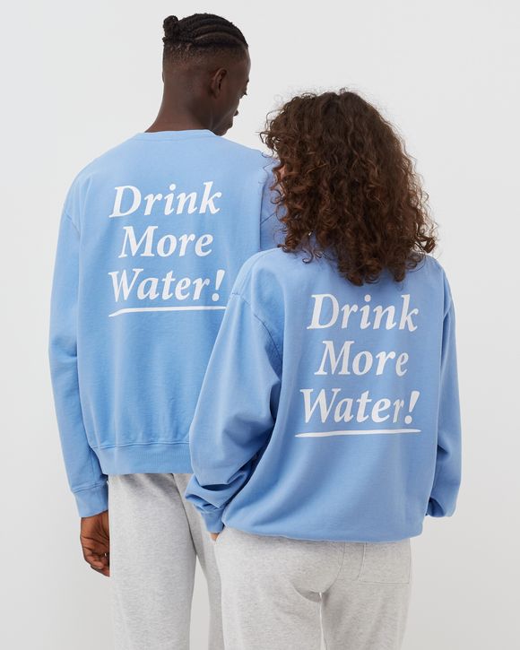 スウェット・トレーナー Sporty & Rich Water Drink Crewneck CR472PW Sporty & Rich Drink More Water Crewneck Blue | BSTN Store