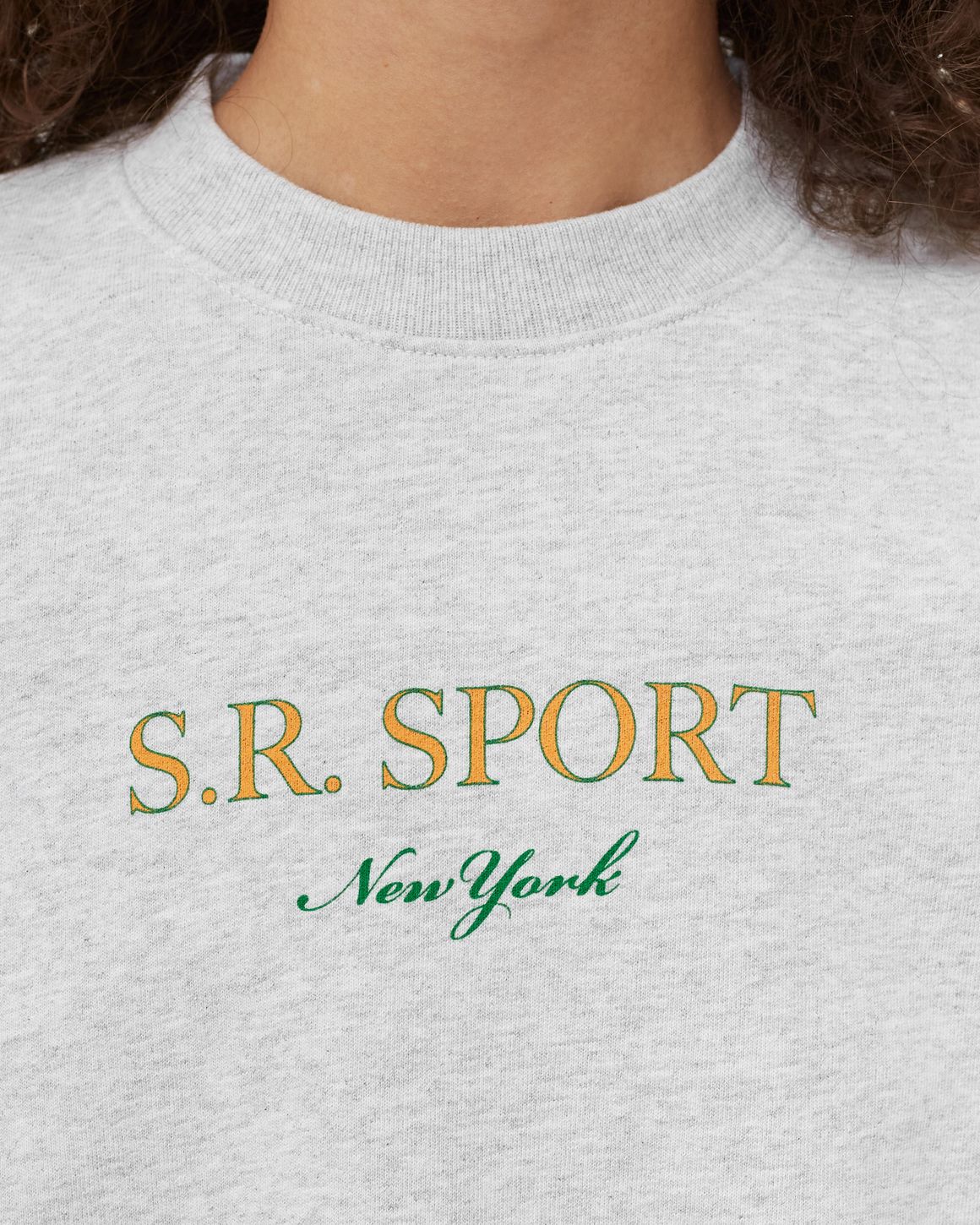 スウェット・トレーナー Sporty & Rich Wimbledon Sweatshirt CR626HG Wimbledon Crewneck - Colony/Cream – Sporty & Rich