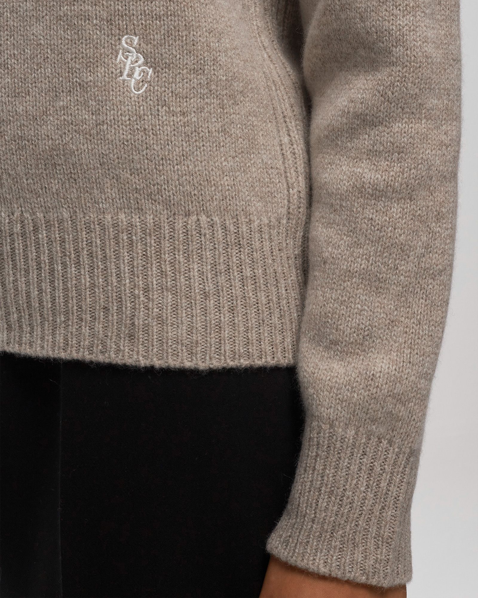 SRC WOOL CREWNECK
