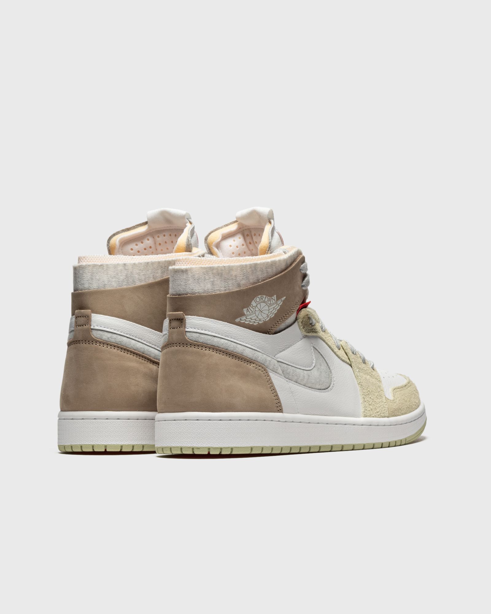 WMNS Air Jordan 1 Zoom Air Comfort 'Olive Aura'