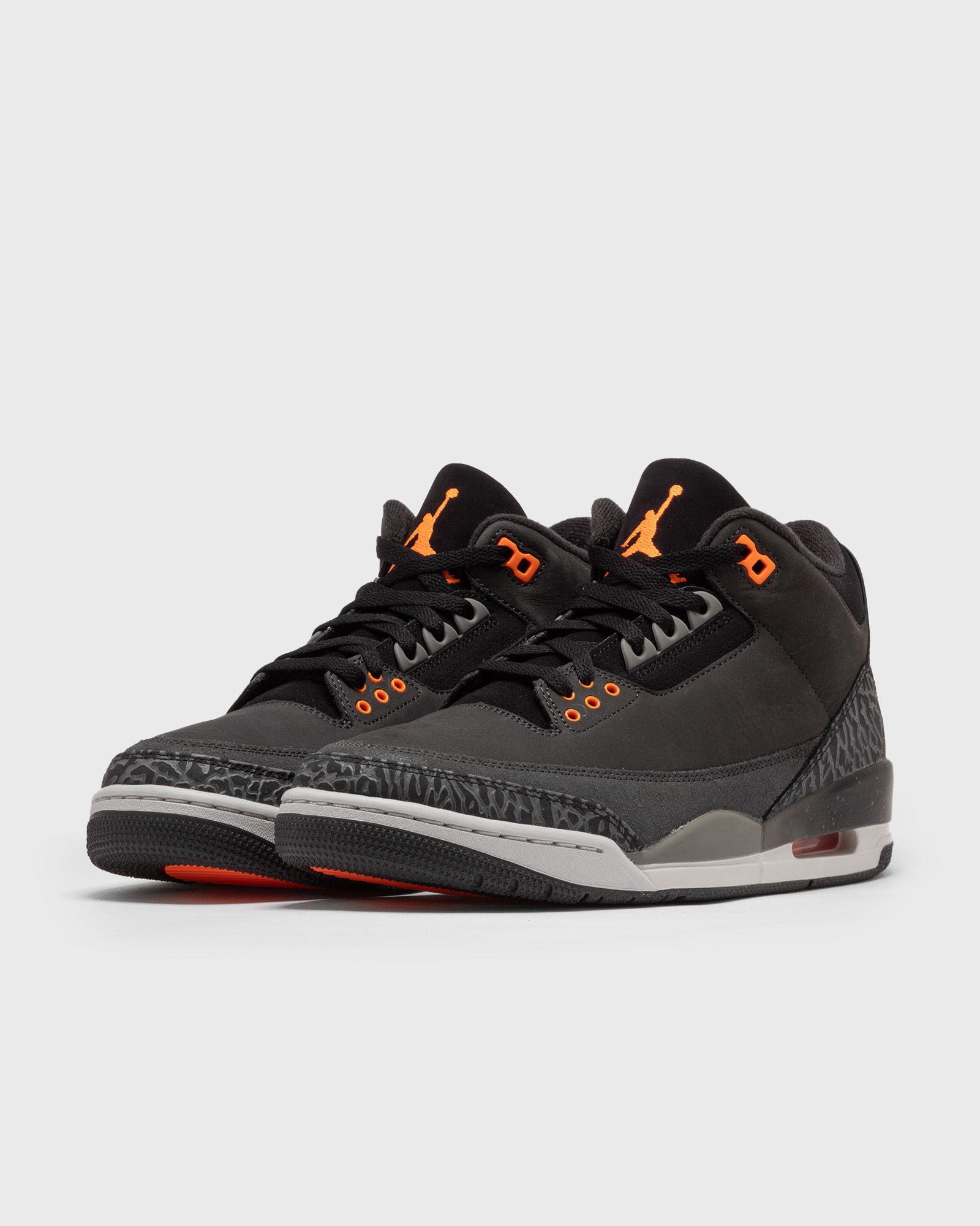 Air Jordan 3 Retro 'Fear'