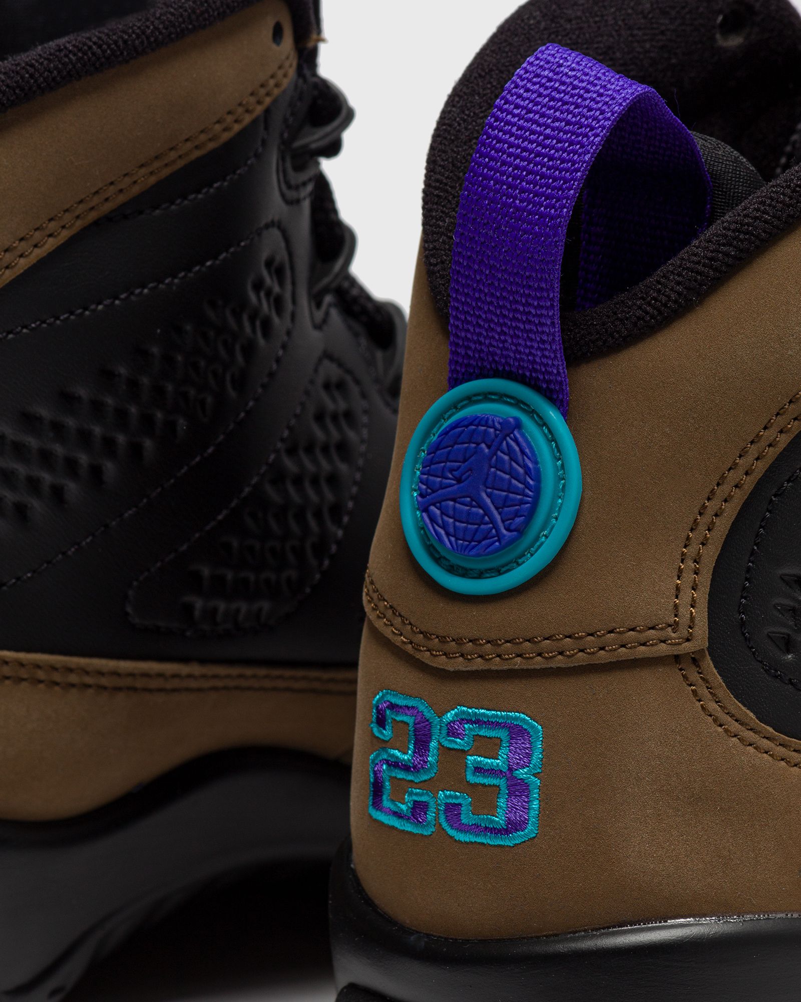 Air Jordan IX Retro ‘Light Olive Concord‘