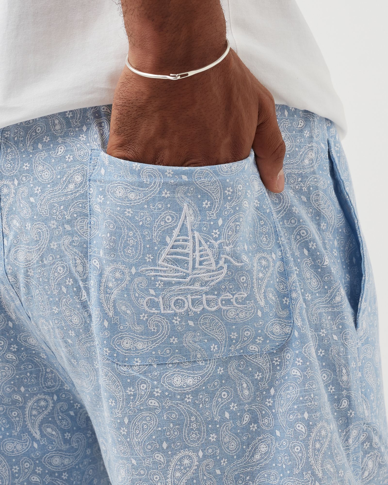 WOVEN PAISLEY SHORTS