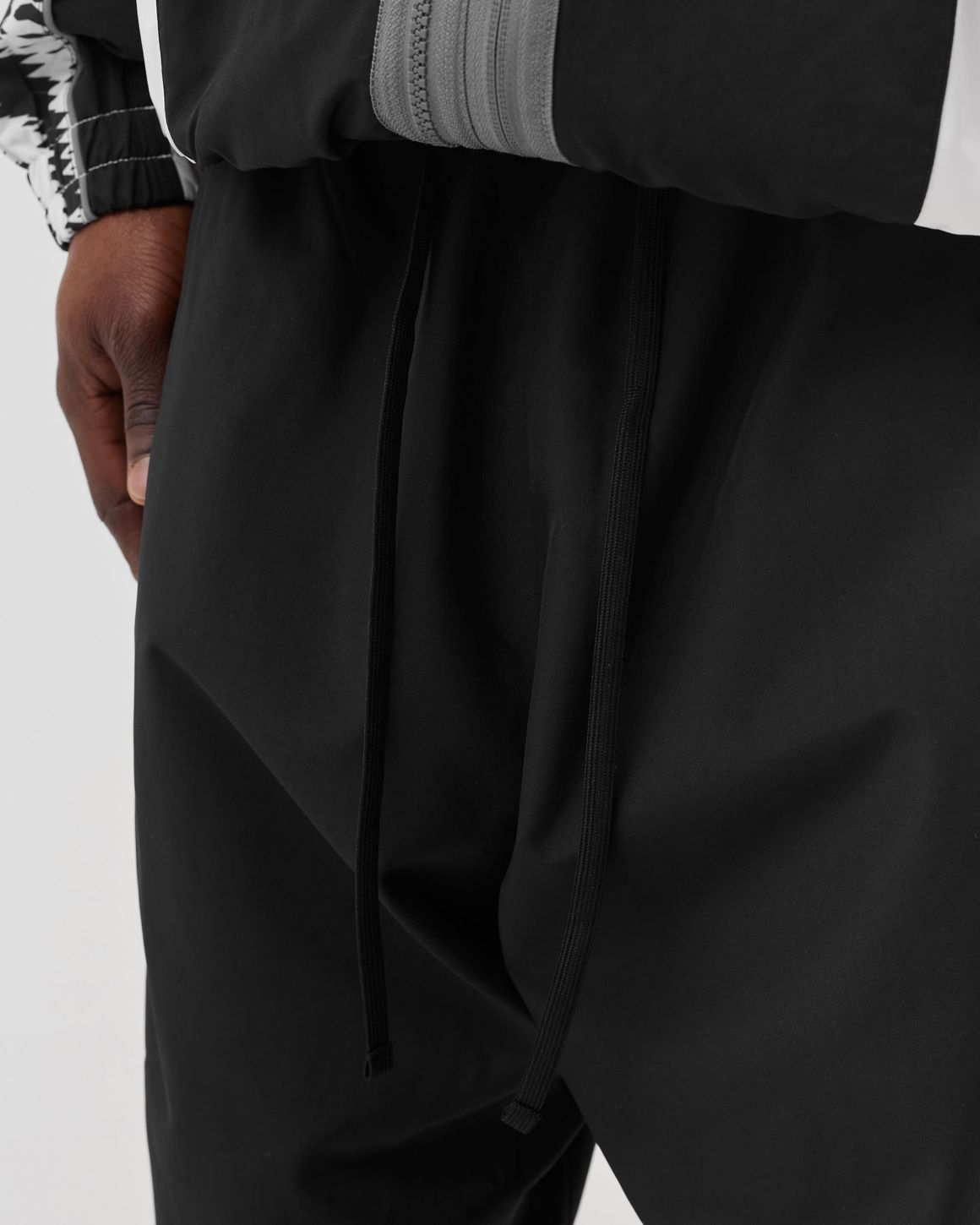 Nike Nike x ACRONYM WOVEN PANT Black | BSTN Store