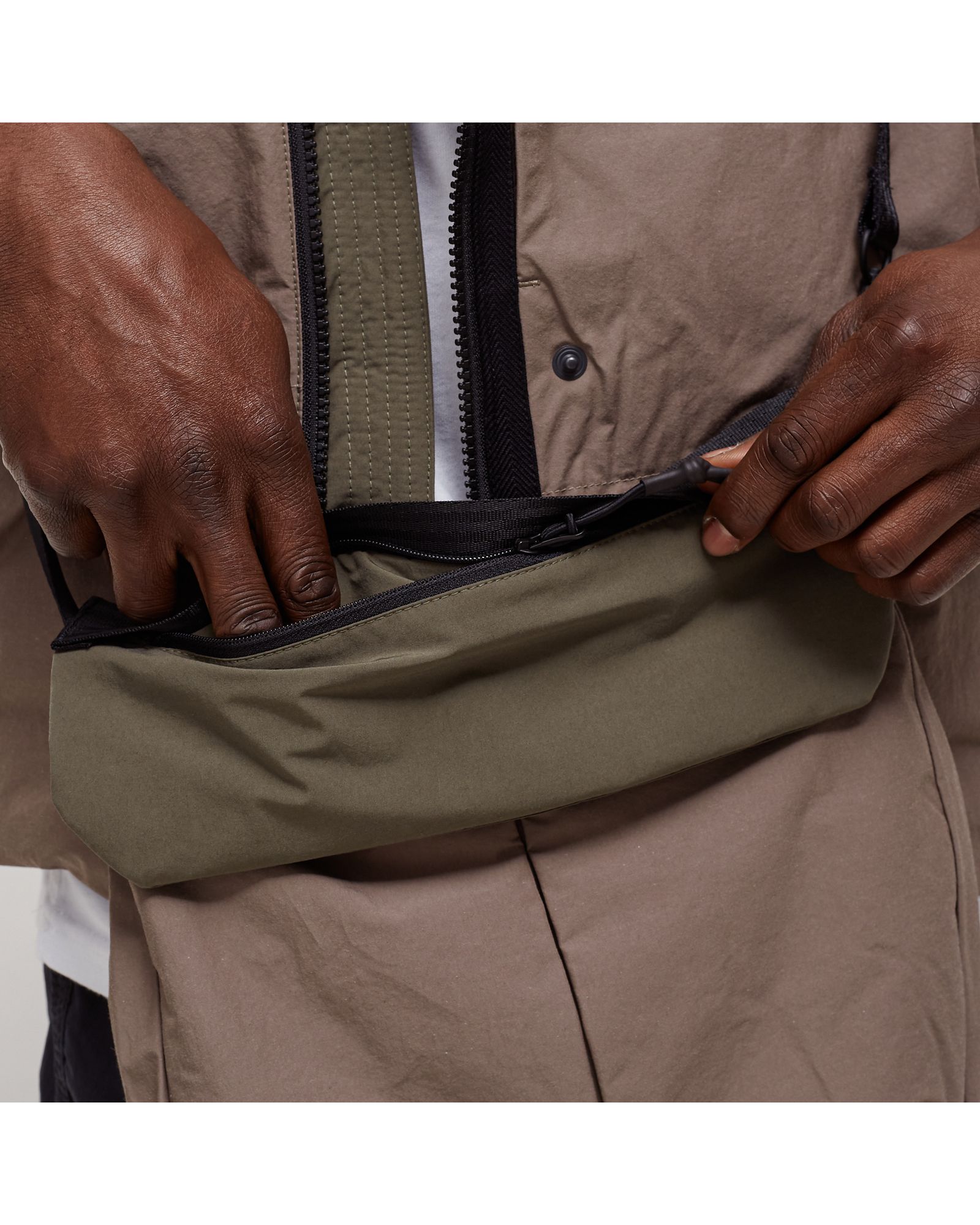 TECH PACK SYNTHETIC-FILL VEST