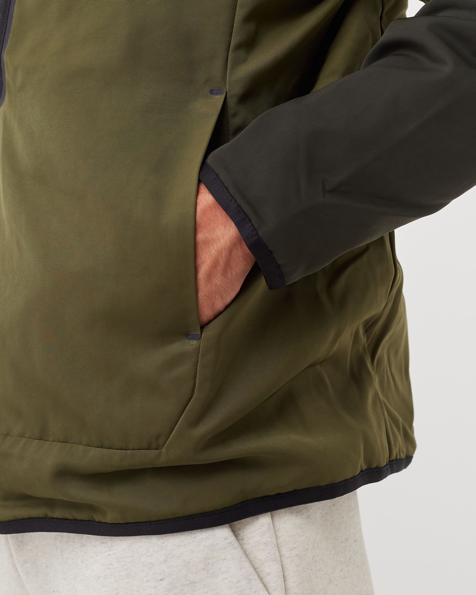 Tech Essentials Repel Hooded Jacket