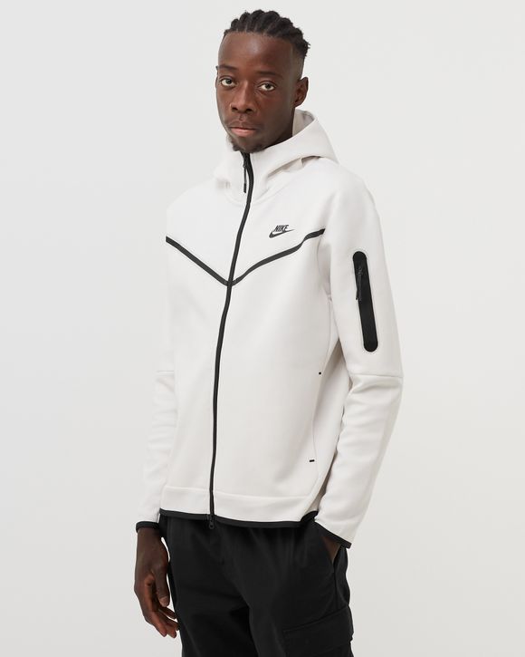 Nike sportswear clearance tech fleece white