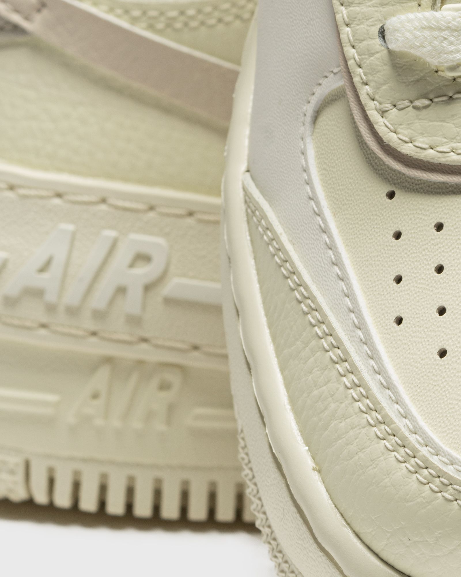 WMNS Air Force 1 Shadow