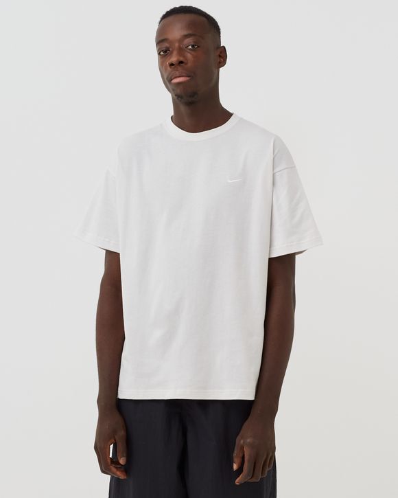 Nikelab store tee shirt