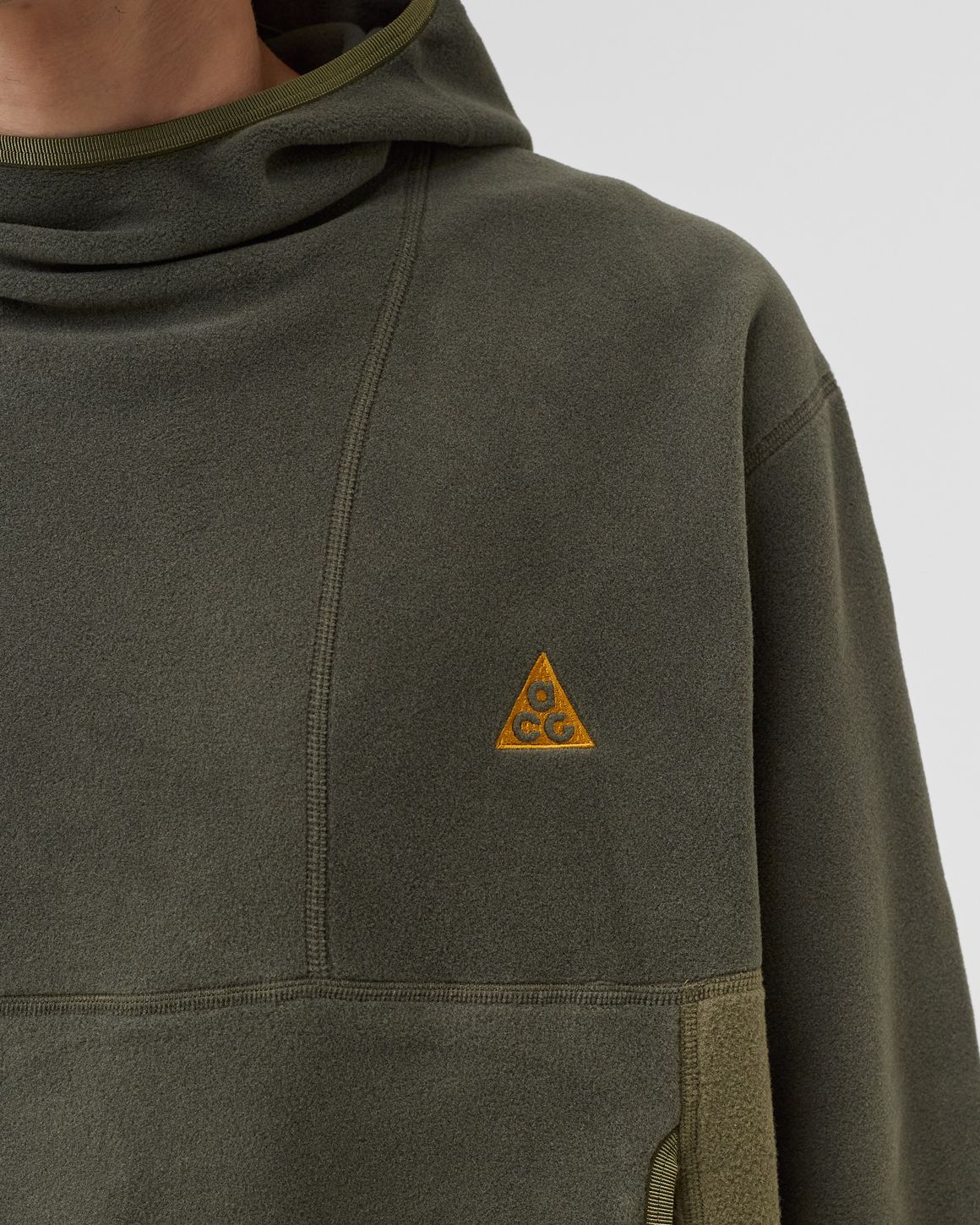 [中古美品] nike acg TECH HOODIE ACRONYM