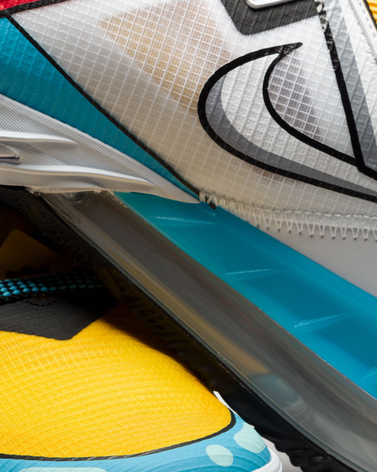 LeBron 18 Low 'Stewie Griffin'