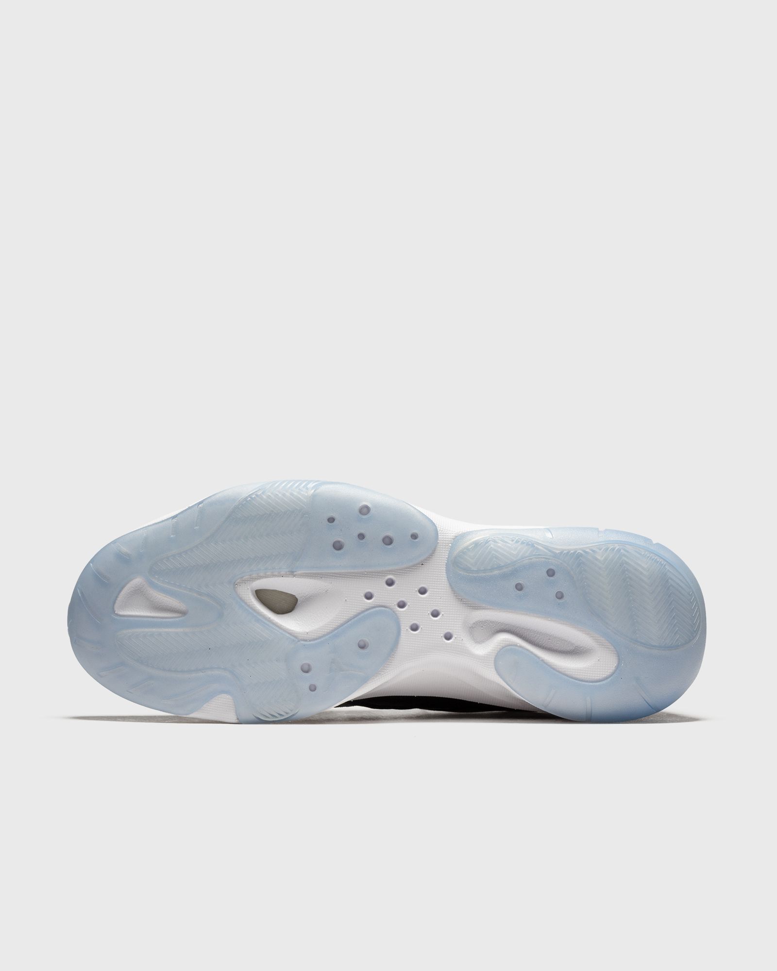 AIR JORDAN 11 CMFT LOW