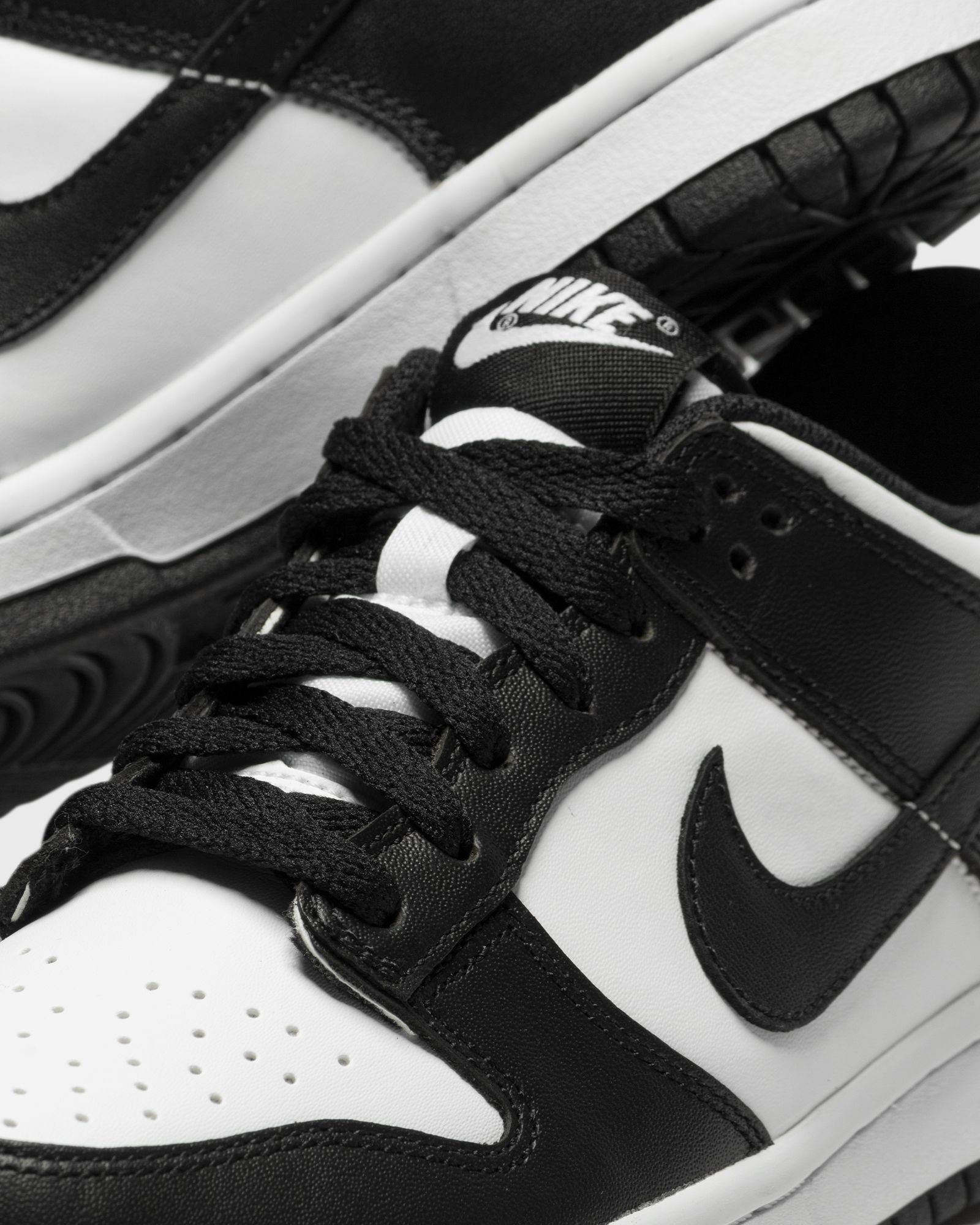 Dunk Low (GS) "Panda"