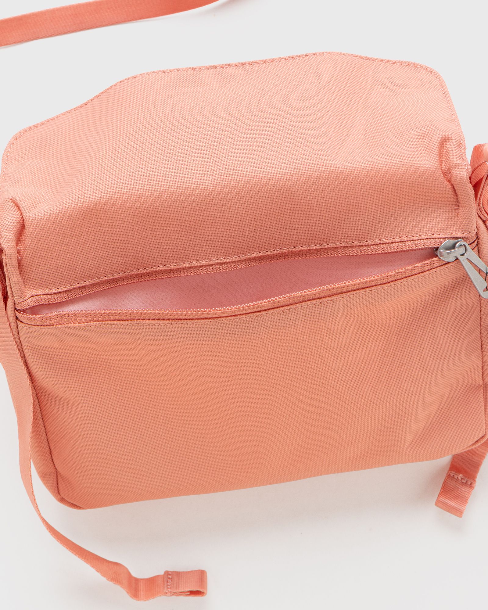 WMNS Futura 365 Crossbody Bag