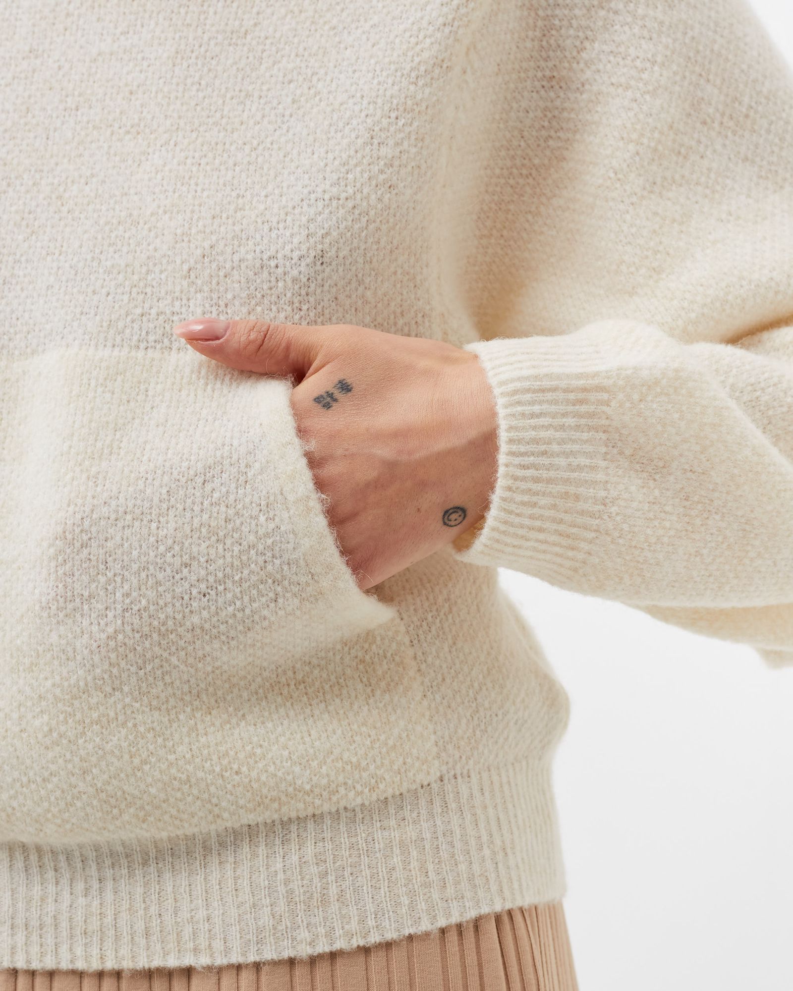 WMNS PULL ML CAPUCHE