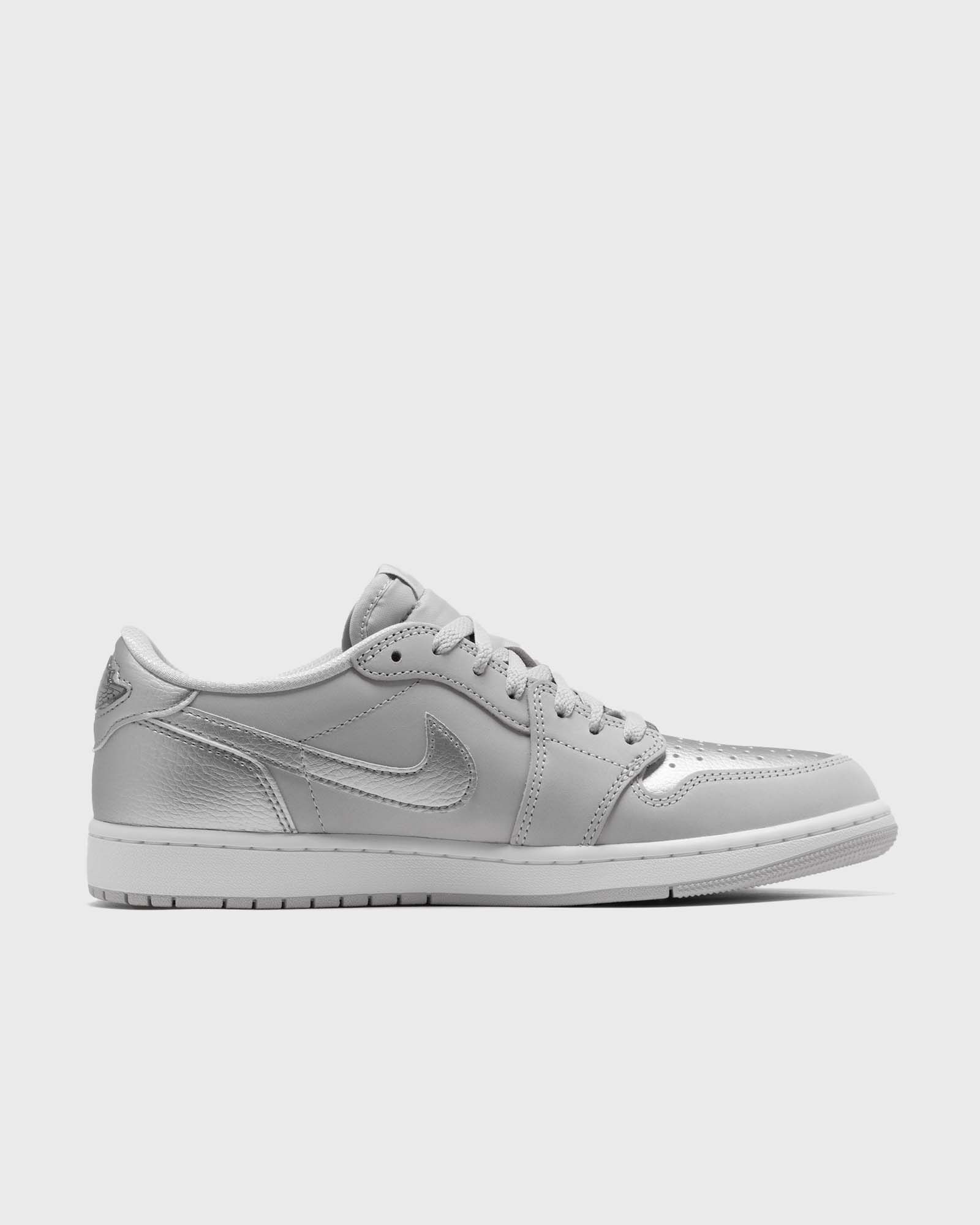 AIR JORDAN 1 RETRO LOW OG "Silver"