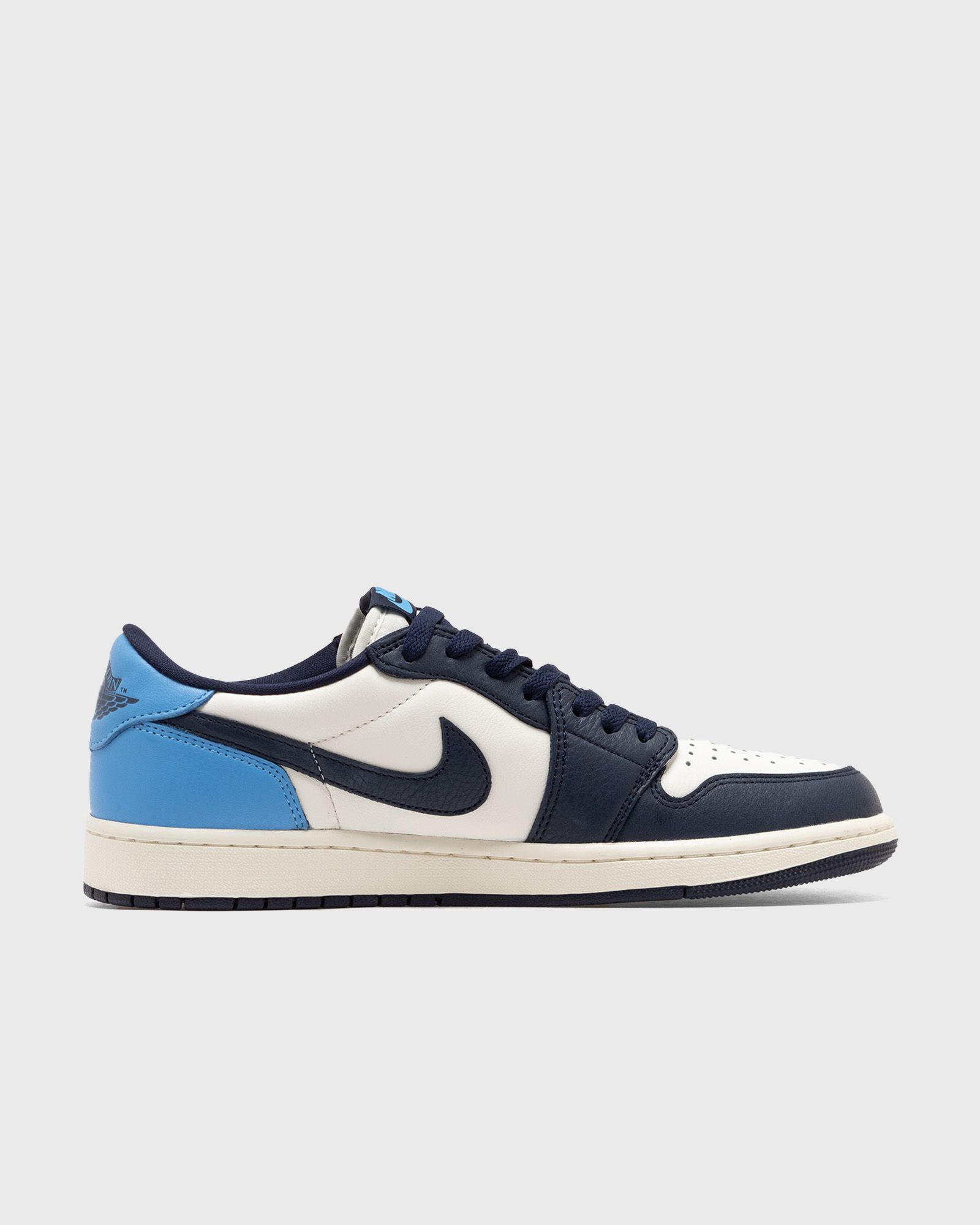 AIR JORDAN 1 RETRO LOW OG "OBSIDIAN"