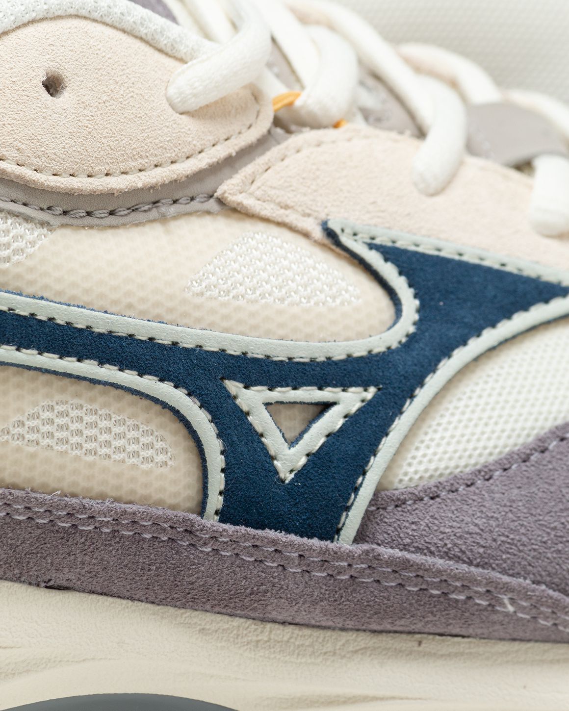 ウーテンシロ MIZUNO WAVE RIDER BETA(U) Grey/White | BSTN Store