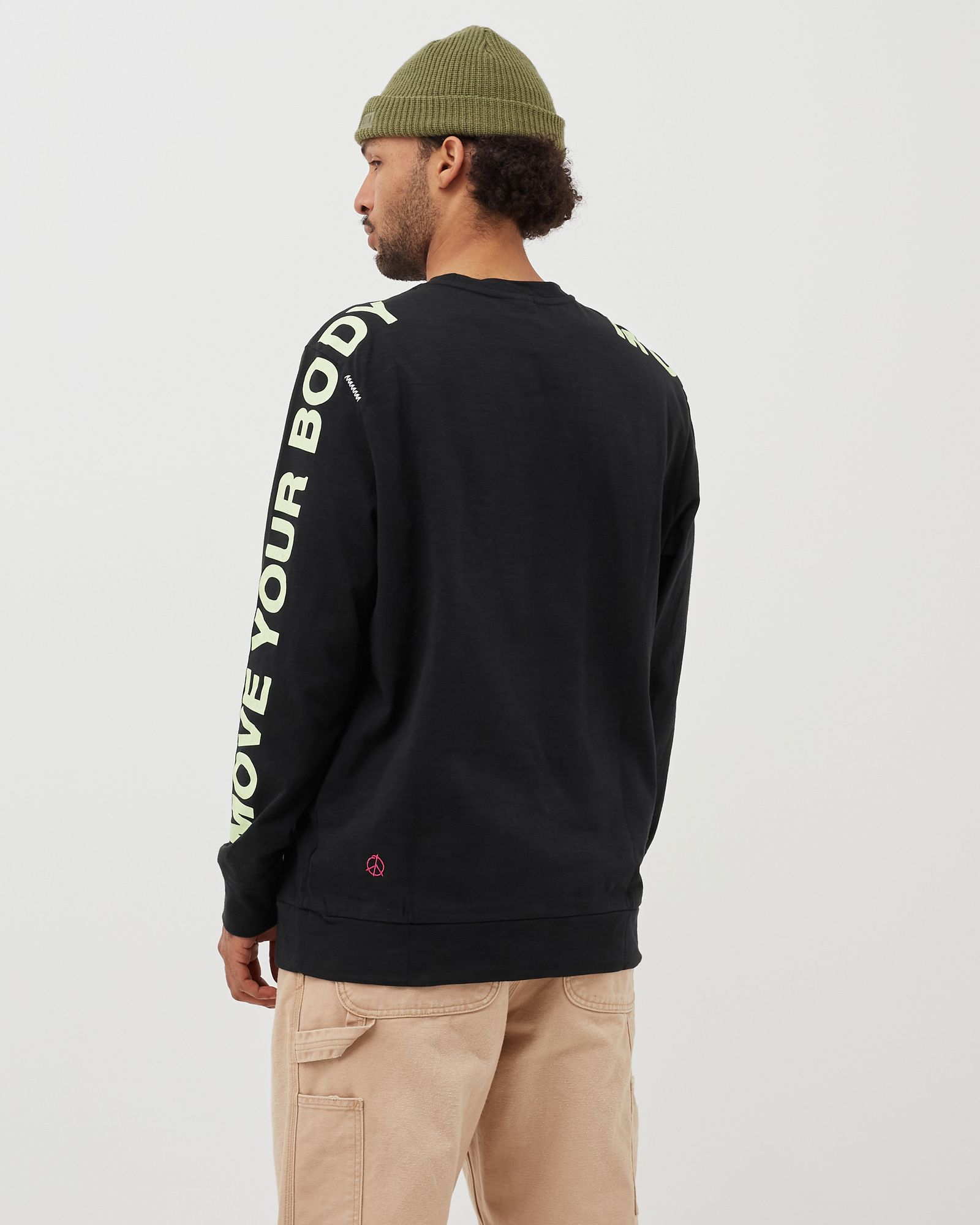 WORLD TOUR LONGSLEEVE