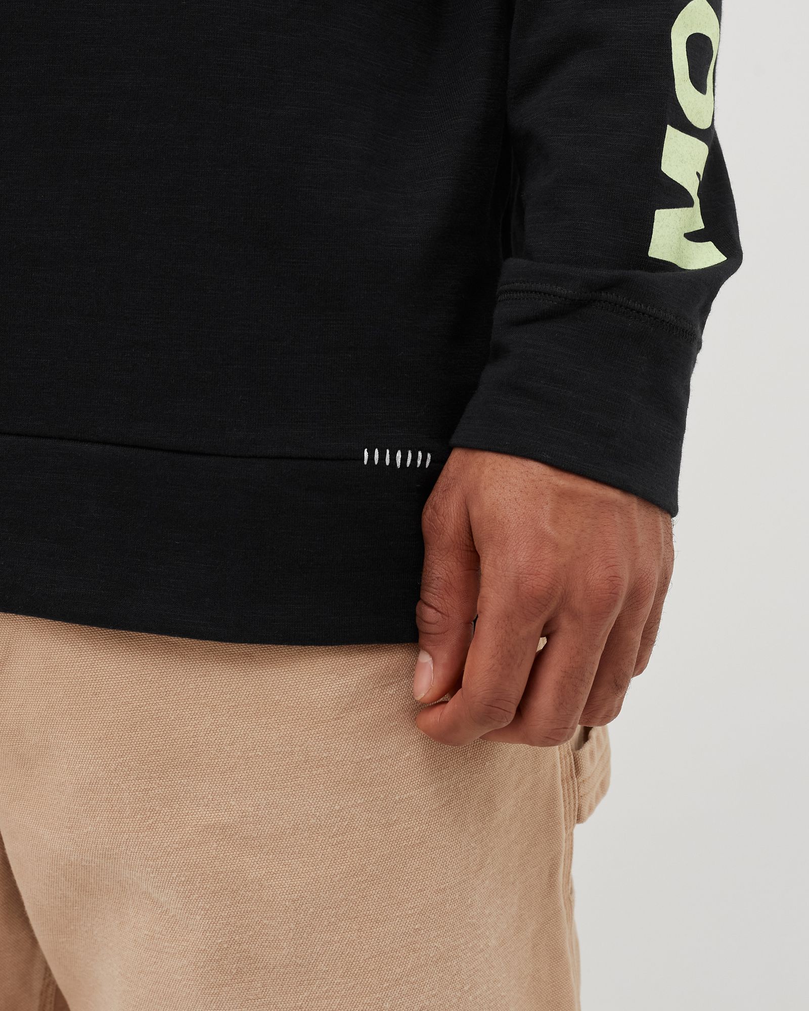 WORLD TOUR LONGSLEEVE