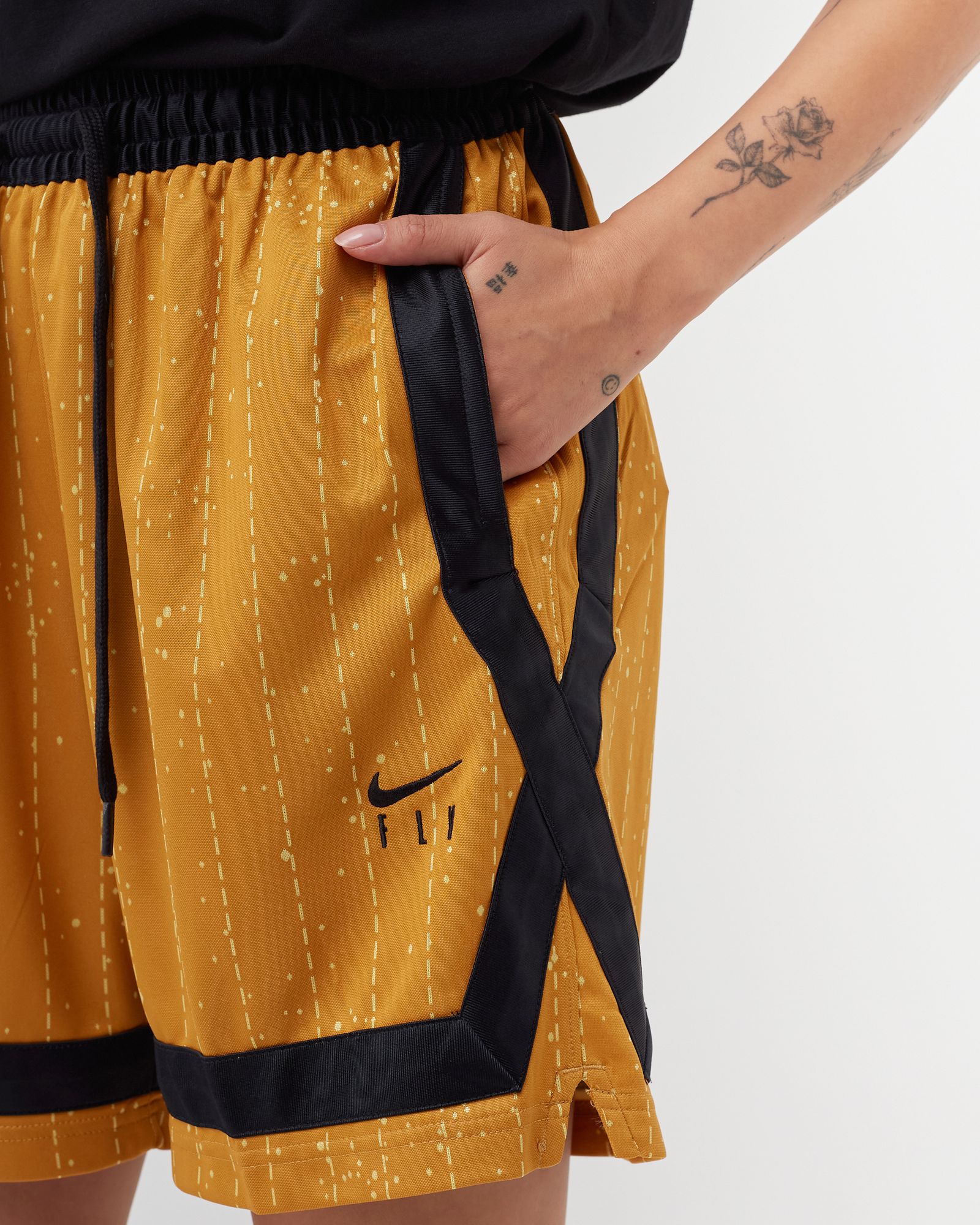 WMNS Dri-FIT Swoosh Fly CROSSOVER Basketball Shorts