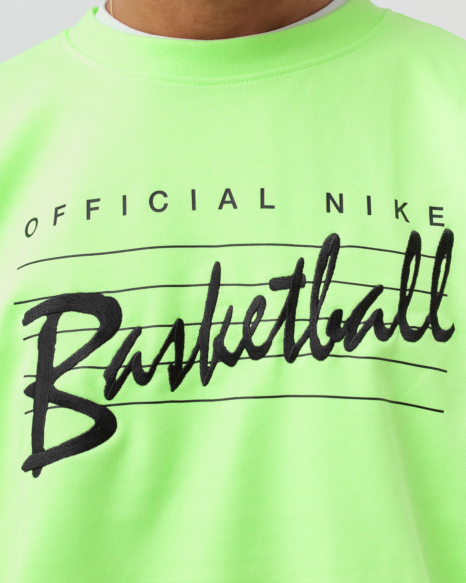 Dri-FIT Standard Issue Basketball Sweatshirt
