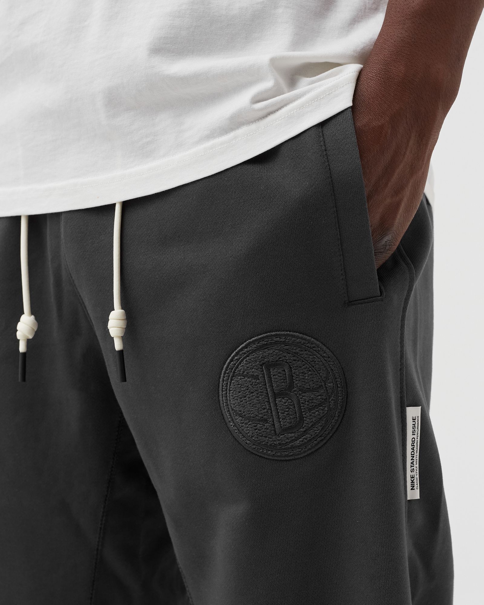 Brooklyn Nets Standard Issue Dri-FIT NBA PANT