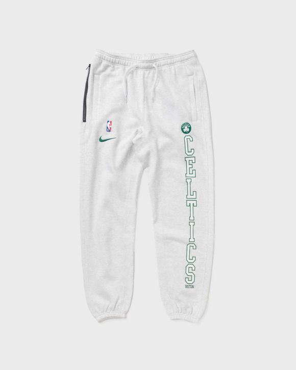 Pantalón corto Nike Courtside Fleece de los Boston Celtics - Trébol -  Hombres