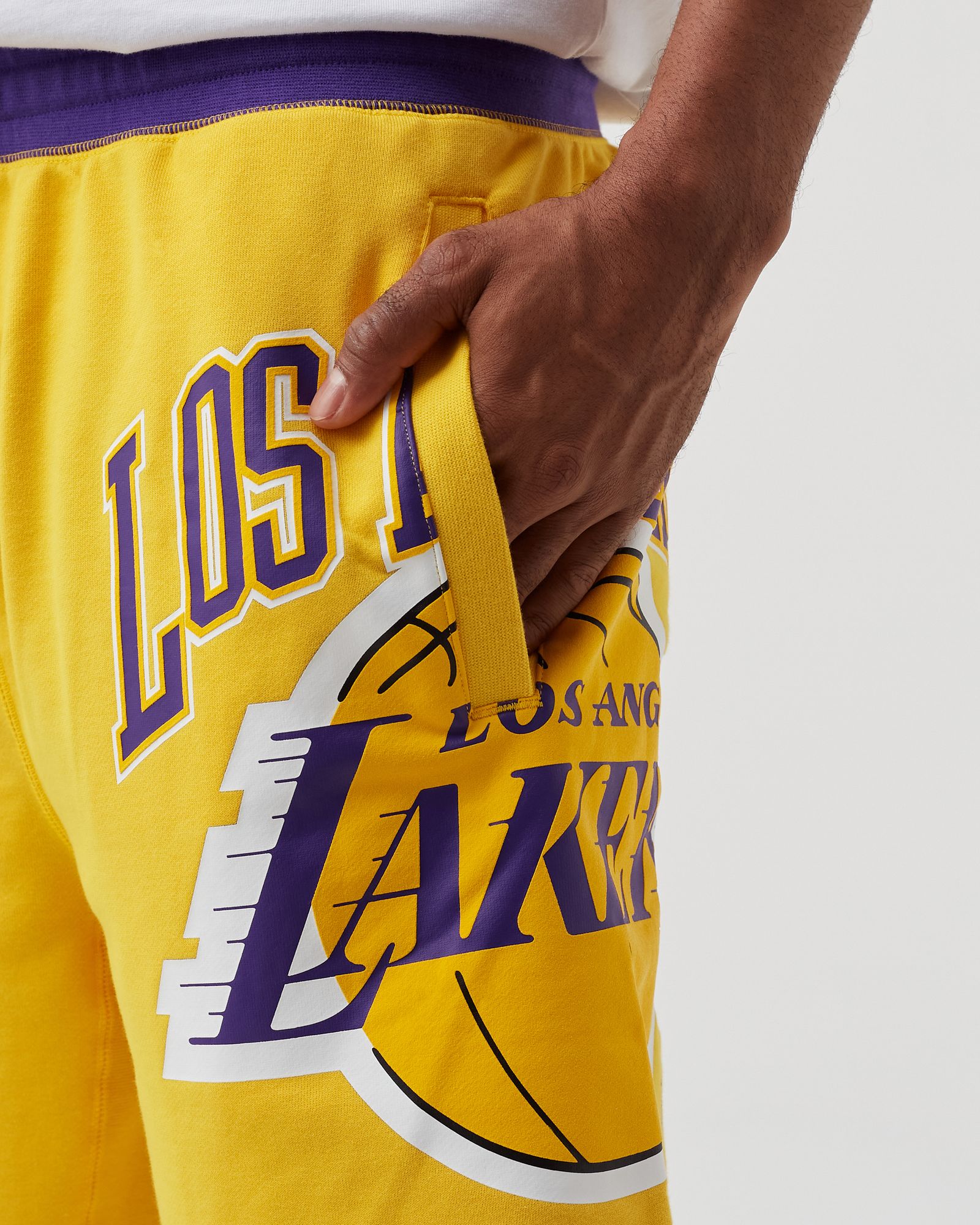 Los Angeles Lakers Courtside Fleece Shorts
