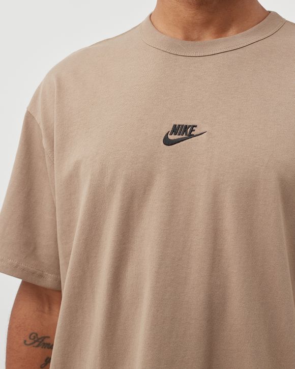 Nike hotsell essential tee