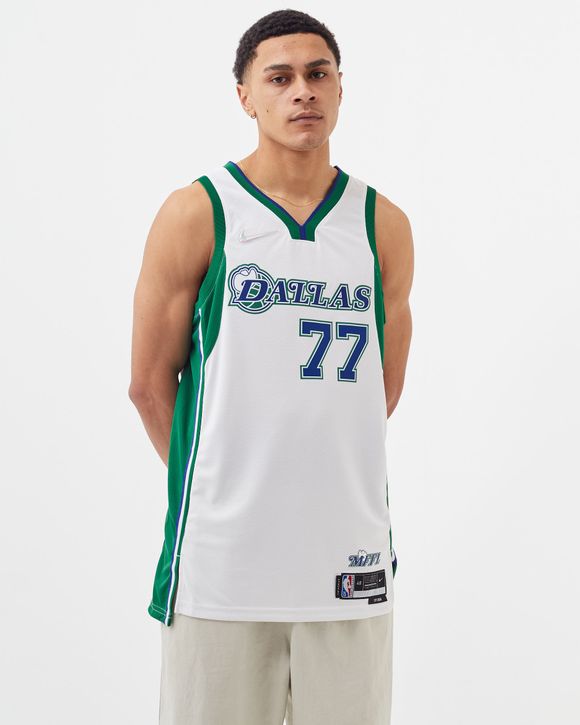 Luka Dončić (2022 Mavericks - White Jersey) – www.