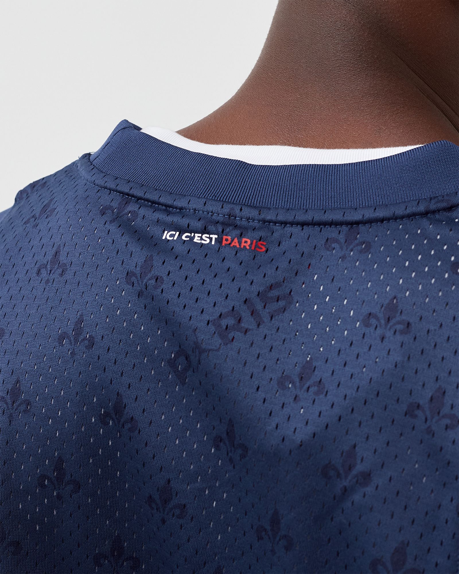 Paris Saint-Germain Mesh Jersey
