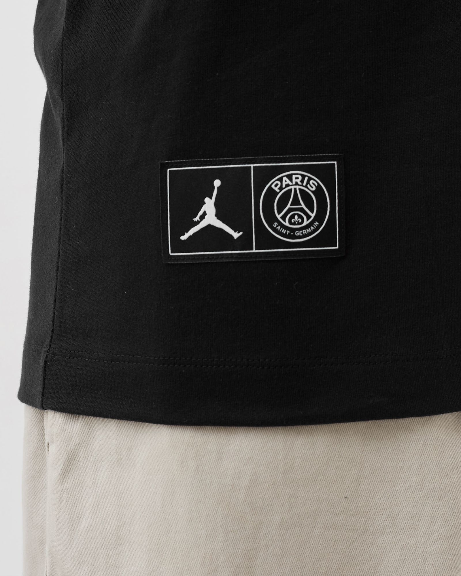 Paris Saint-Germain Logo Tee