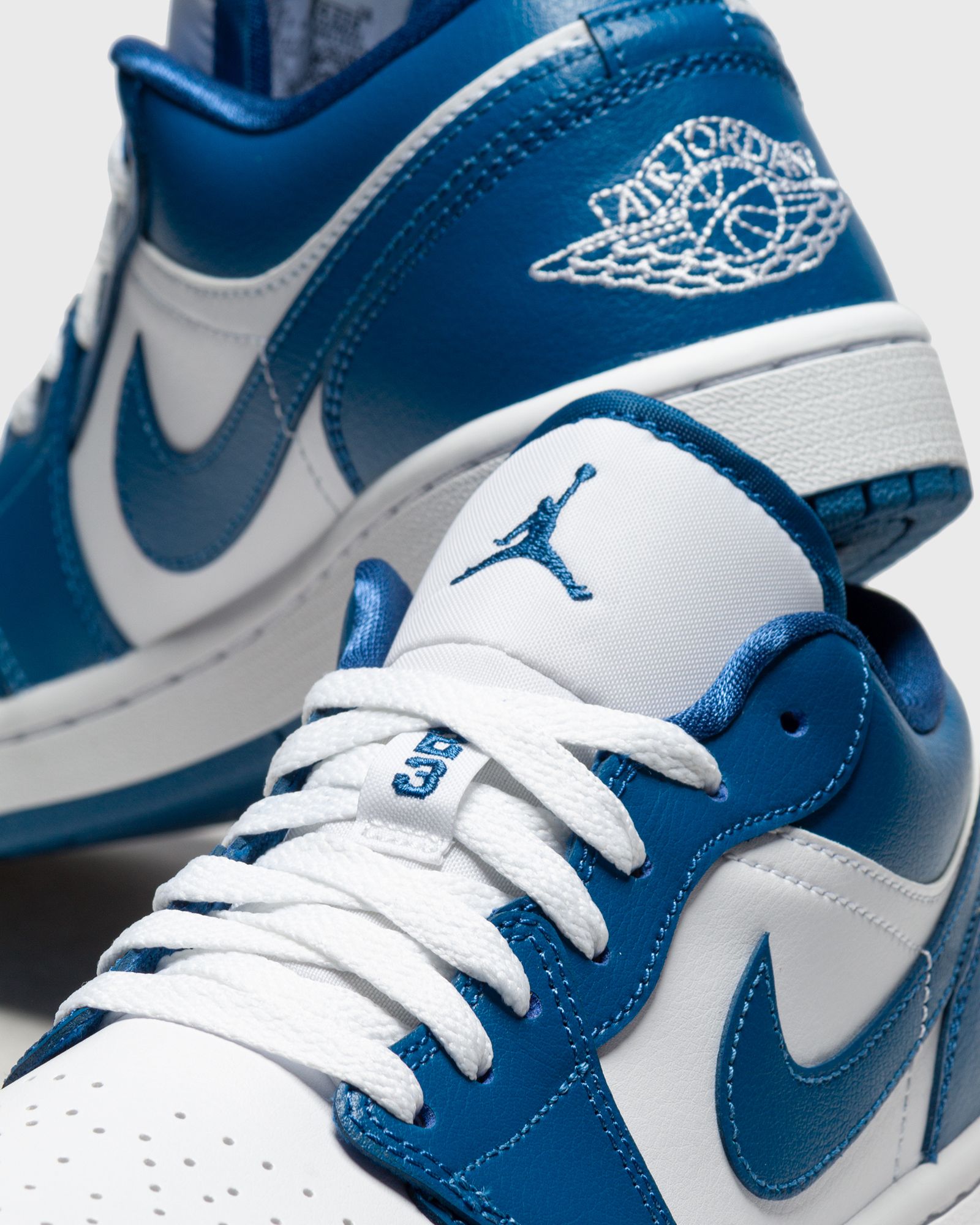WMNS Air Jordan 1 Low "Marine Blue"