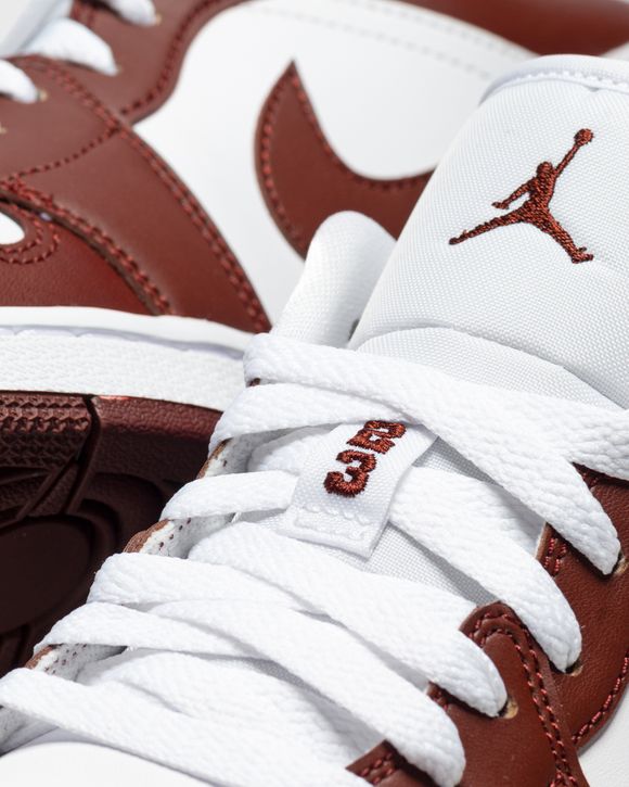 WMNS Air Jordan 1 Low