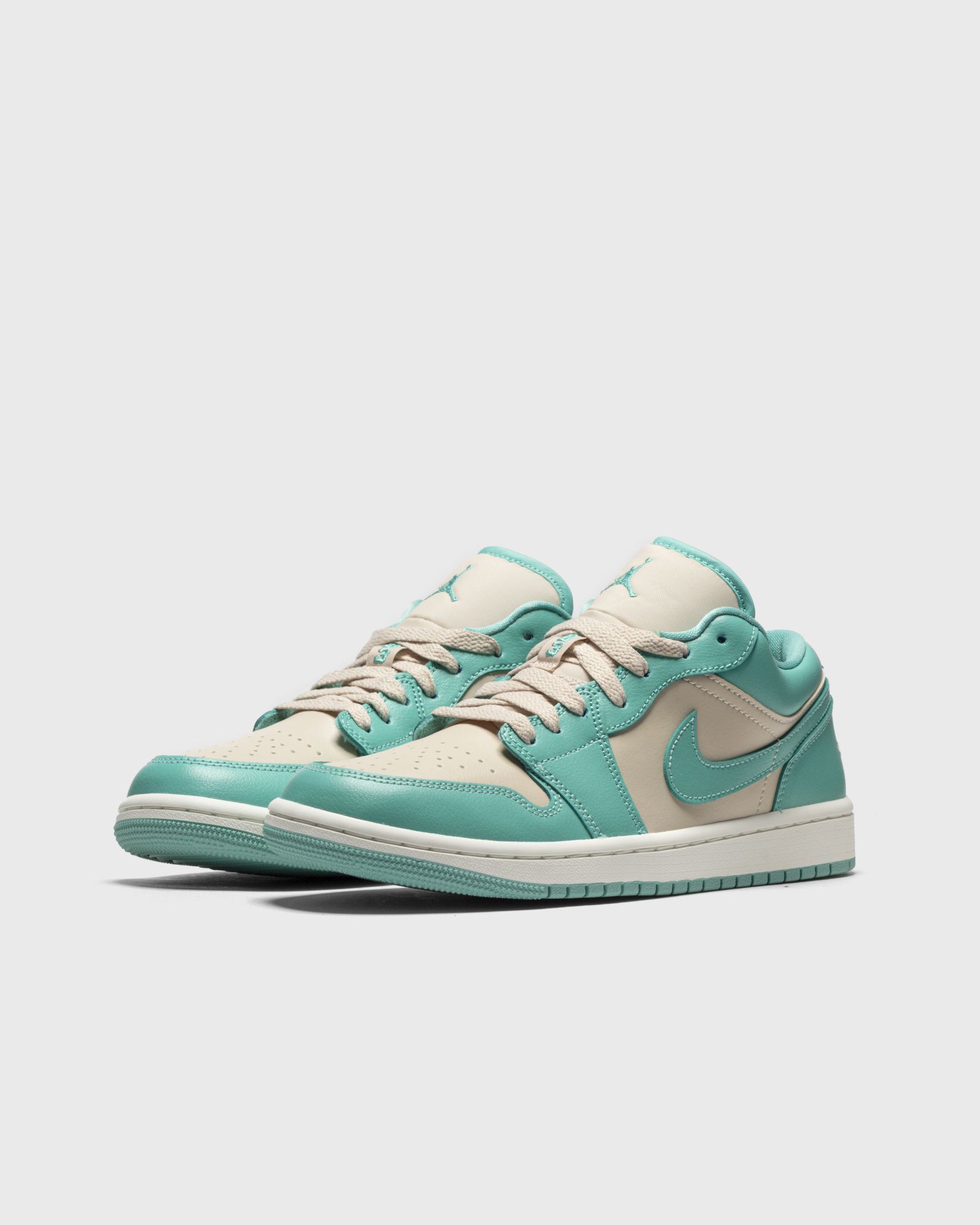WMNS Air Jordan 1 Low "Tropical Teal"