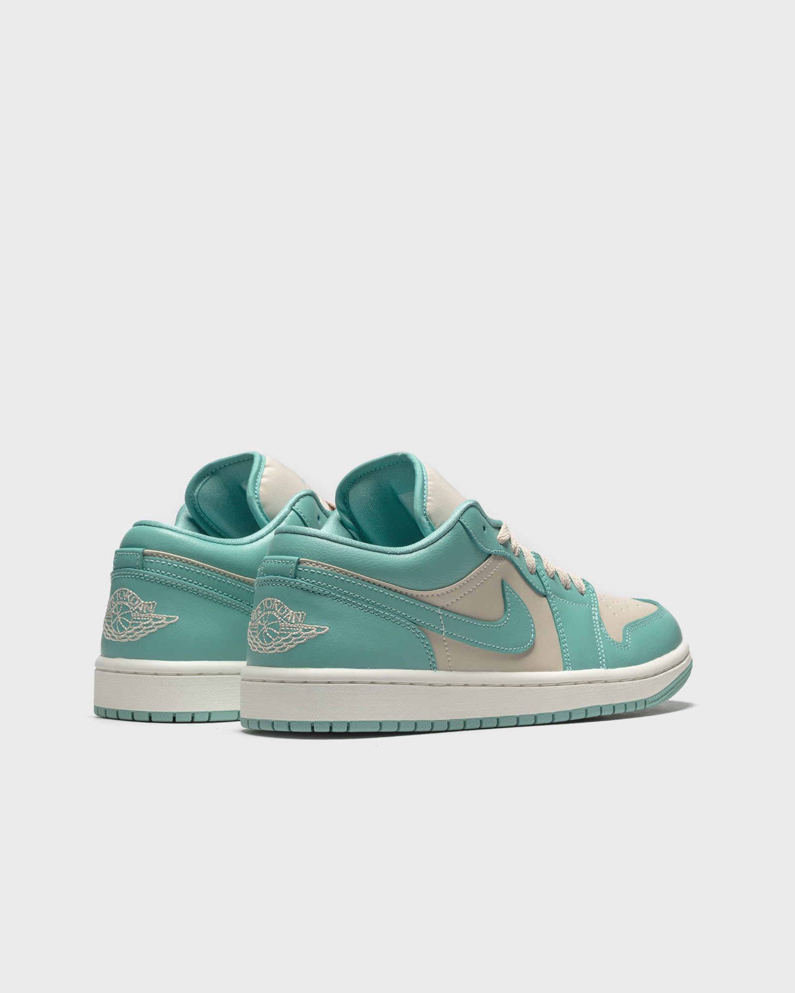 WMNS Air Jordan 1 Low "Tropical Teal"