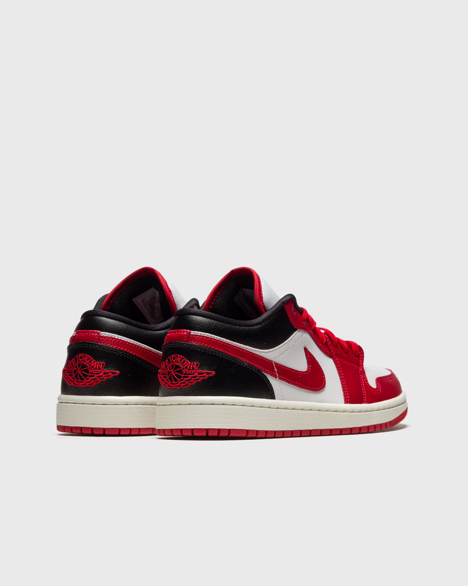 WMNS Air Jordan 1 Low