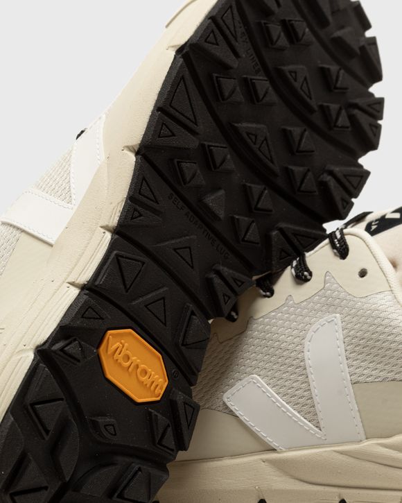 Veja DEKKAN ALVEOMESH Beige | BSTN Store