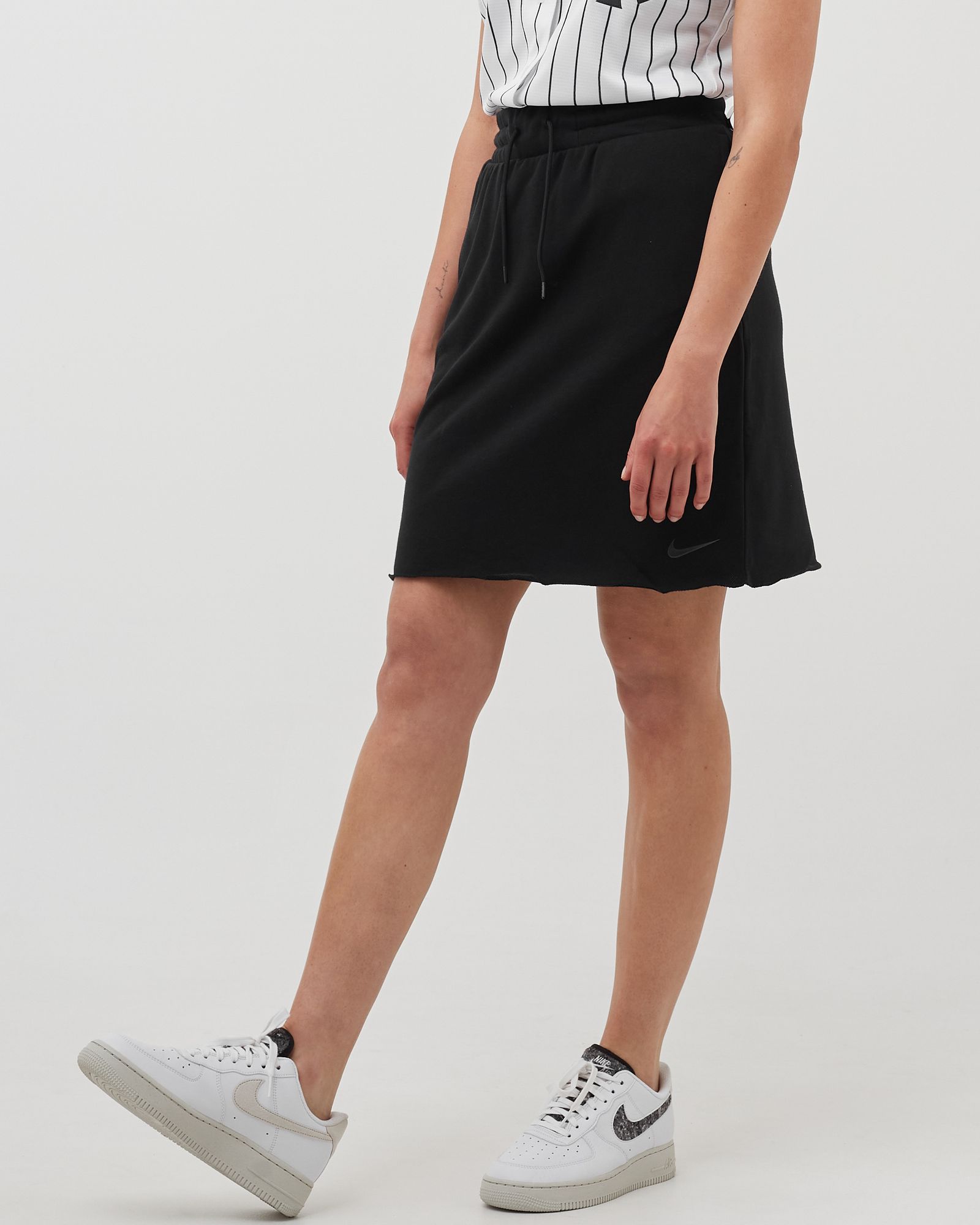 WMNS Icon Clash Skirt