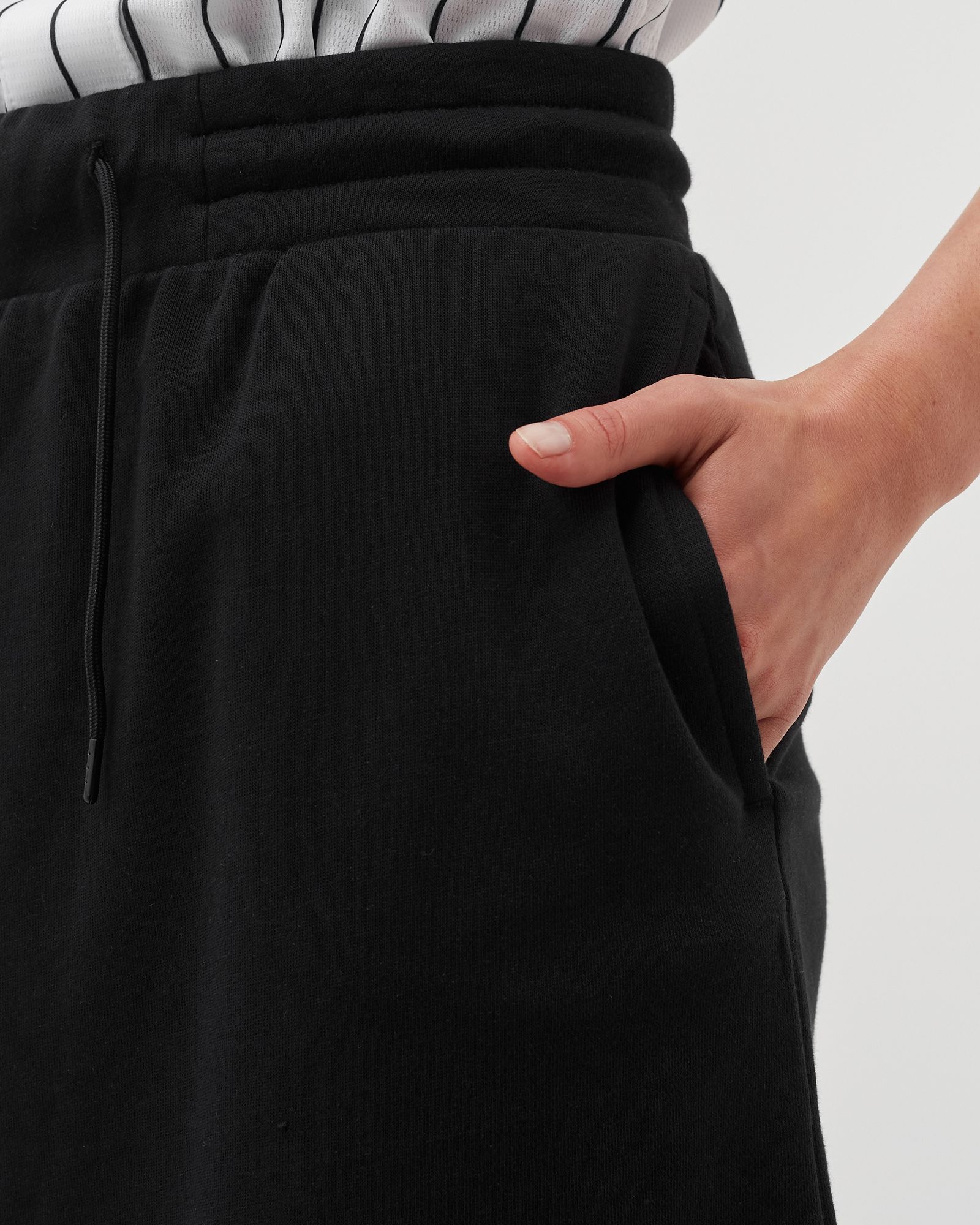 WMNS Icon Clash Skirt