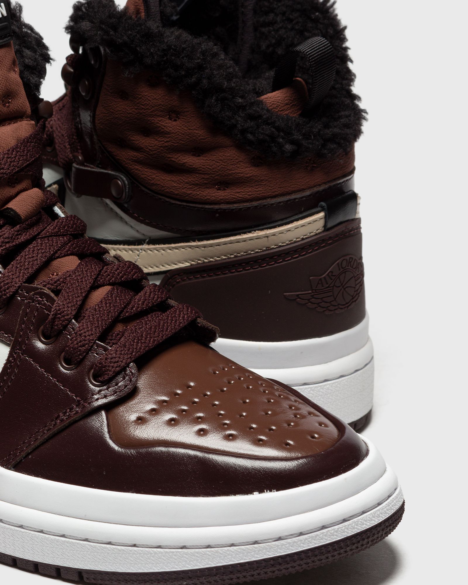 WMNS Air Jordan 1 Acclimate