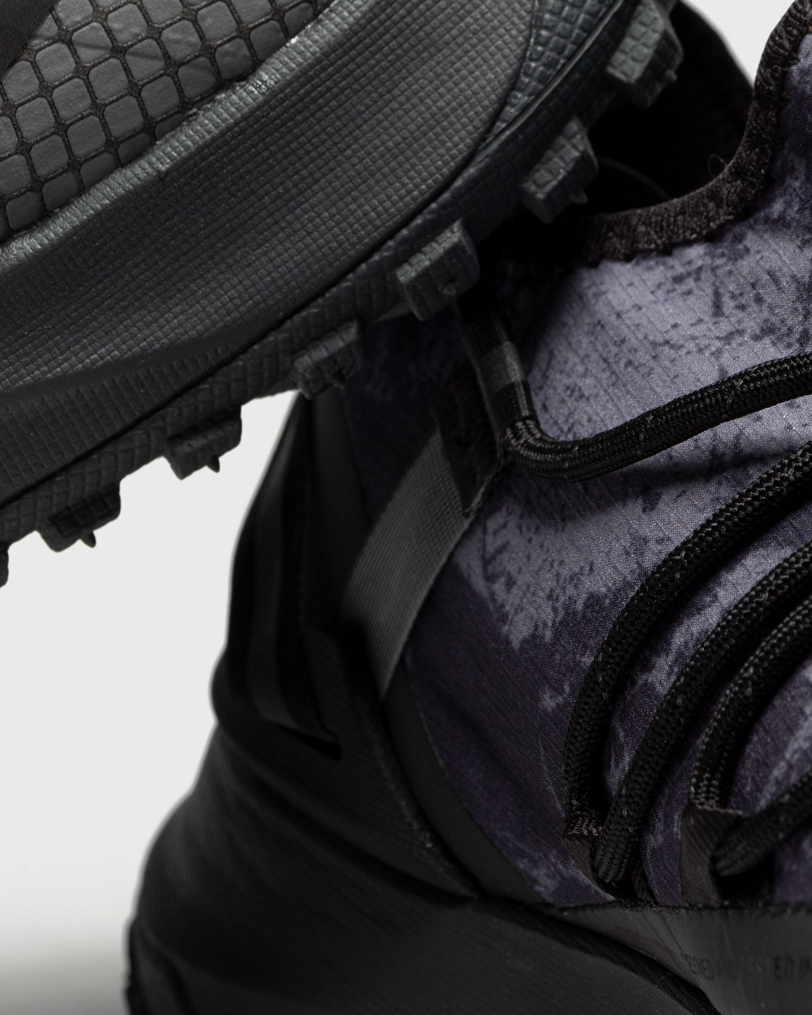 ACG MOUNTAIN FLY LOW