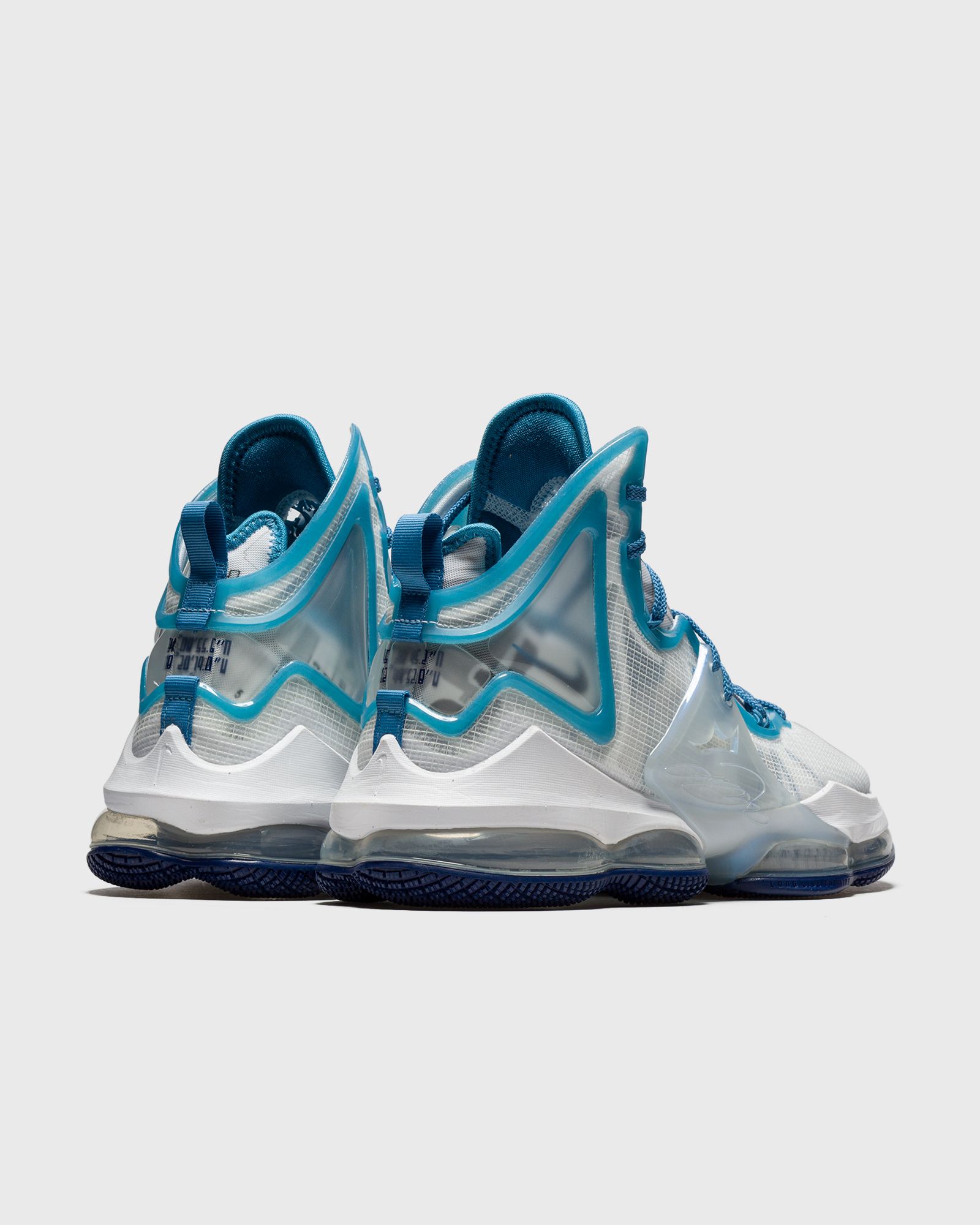 LEBRON XIX SPACE JAM