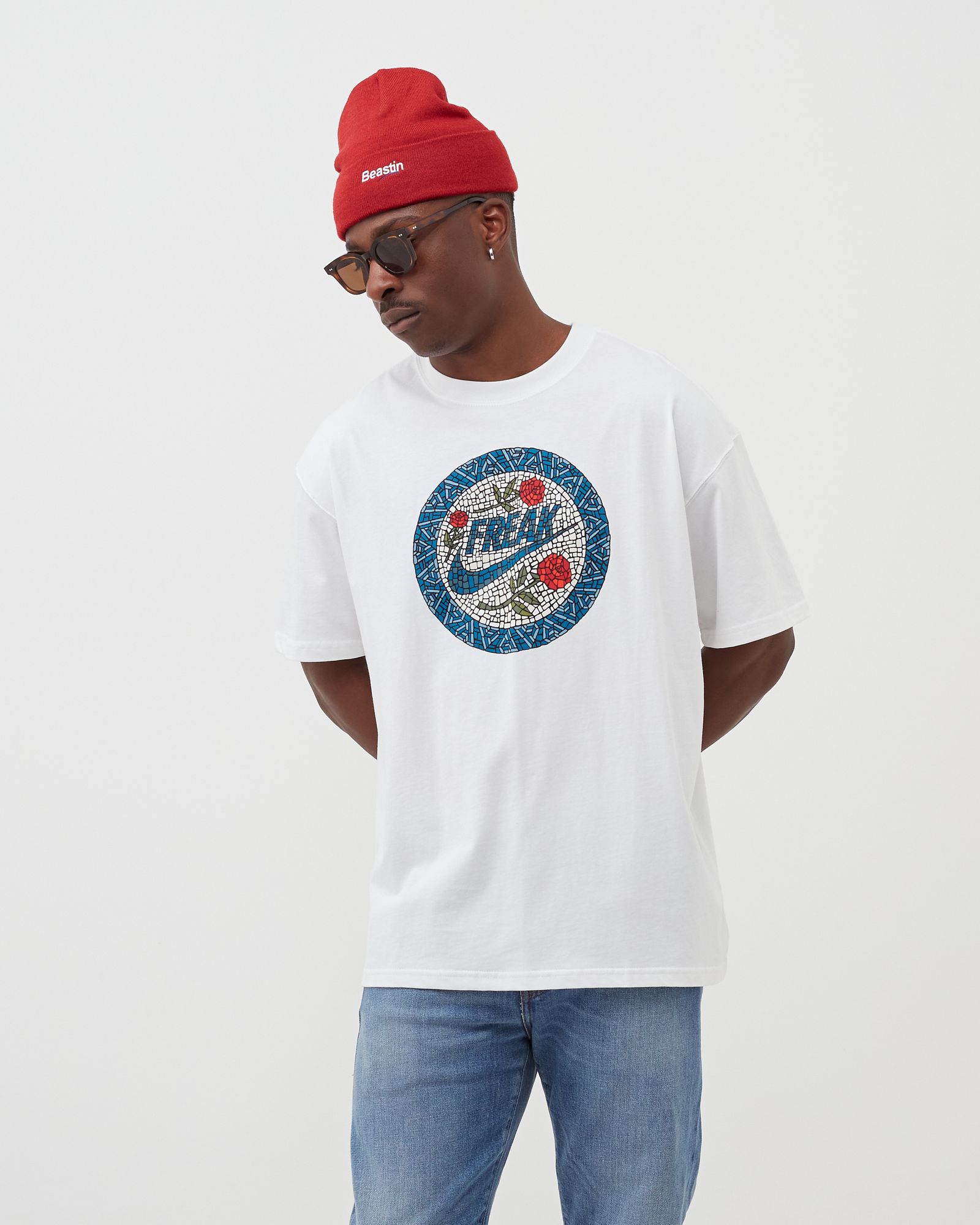 Giannis Swoosh Freak BASKETBALL Tee