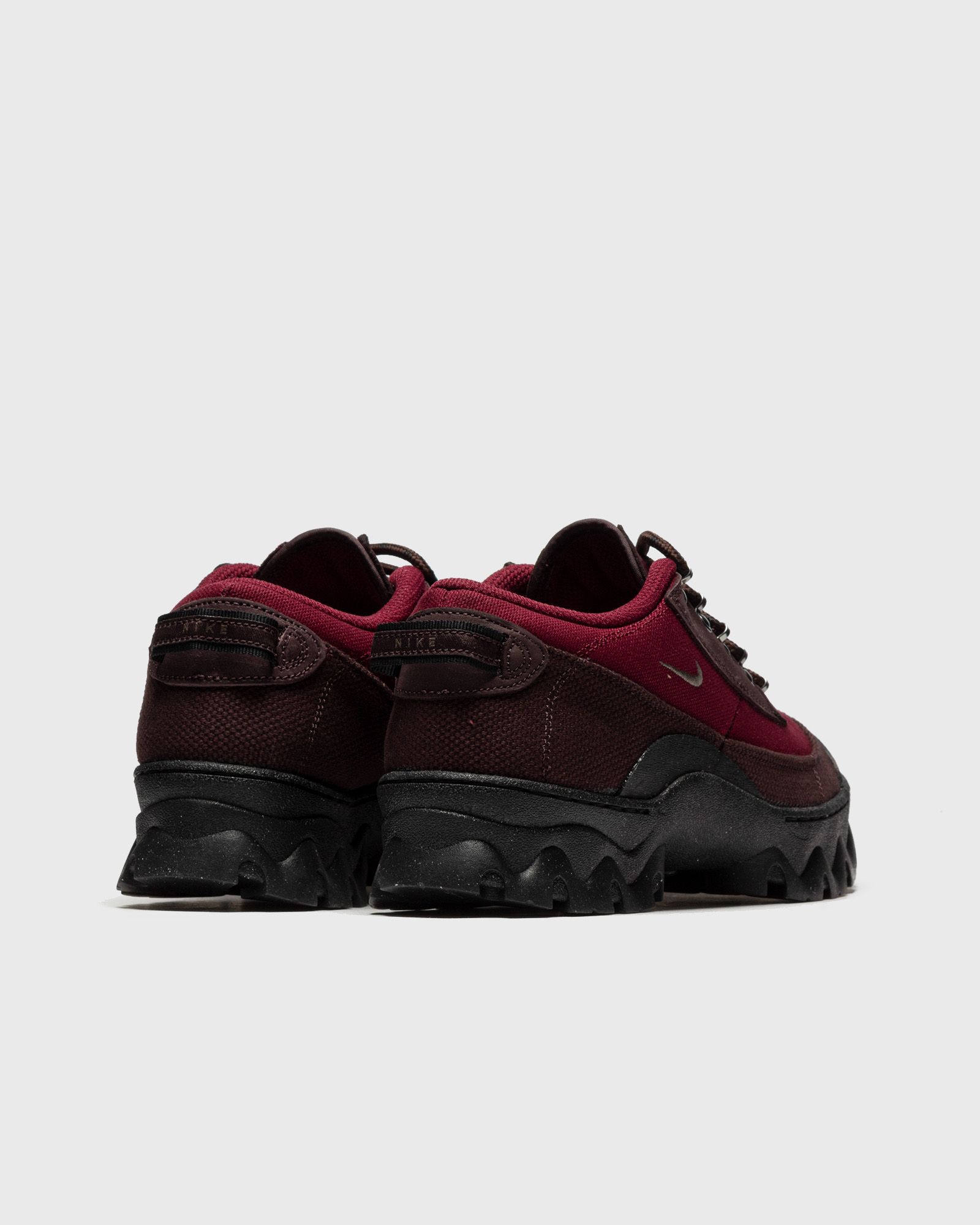 WMNS Lahar Low